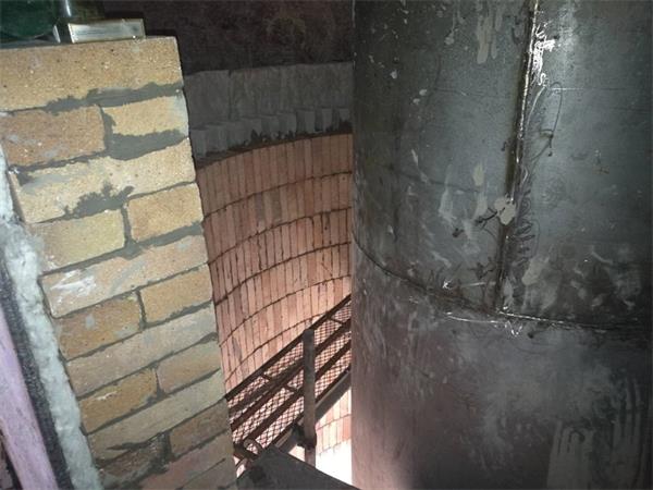 納米微孔隔熱材料保溫隔熱性能是（陶瓷纖維，硅酸鈣，巖棉等）的3至4倍